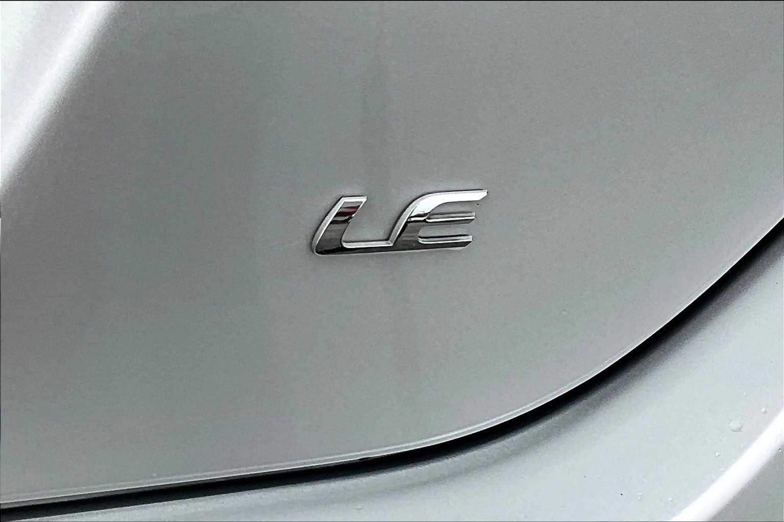 2019 Toyota Corolla LE - Photo 27