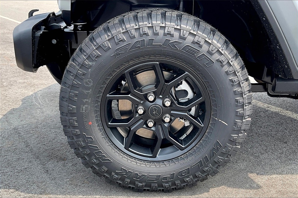 2025 Jeep Wrangler Willys - Photo 8
