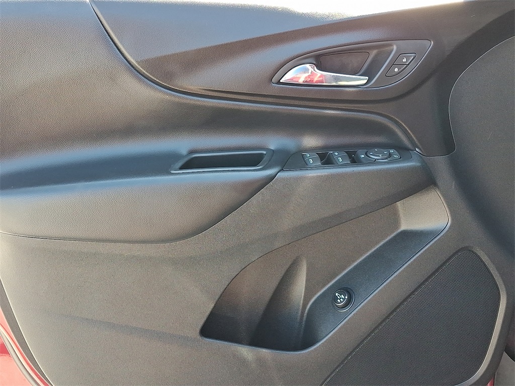 2018 Chevrolet Equinox LT - Photo 13