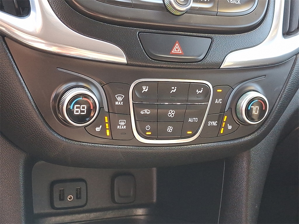 2018 Chevrolet Equinox LT - Photo 17