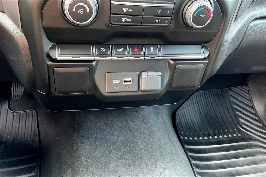 2022 Chevrolet Silverado 1500 LTD Custom - Photo 26