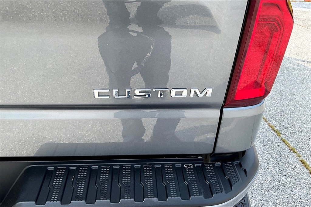 2022 Chevrolet Silverado 1500 LTD Custom - Photo 28