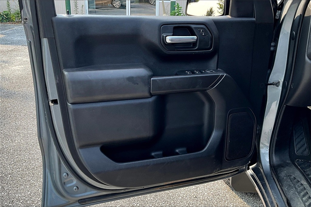 2022 Chevrolet Silverado 1500 LTD Custom - Photo 9