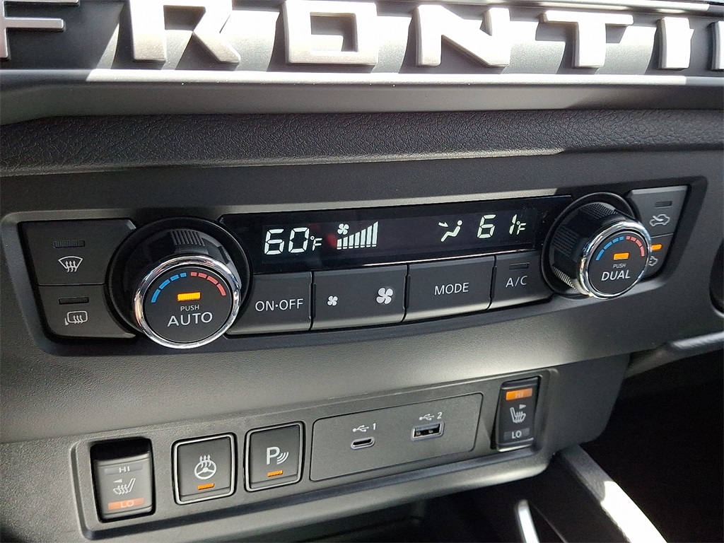 2025 Nissan Frontier SV - Photo 11