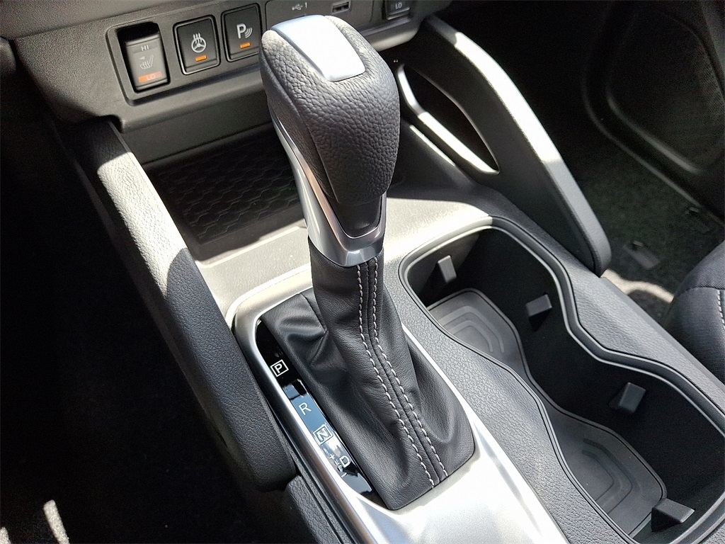 2025 Nissan Frontier SV - Photo 10