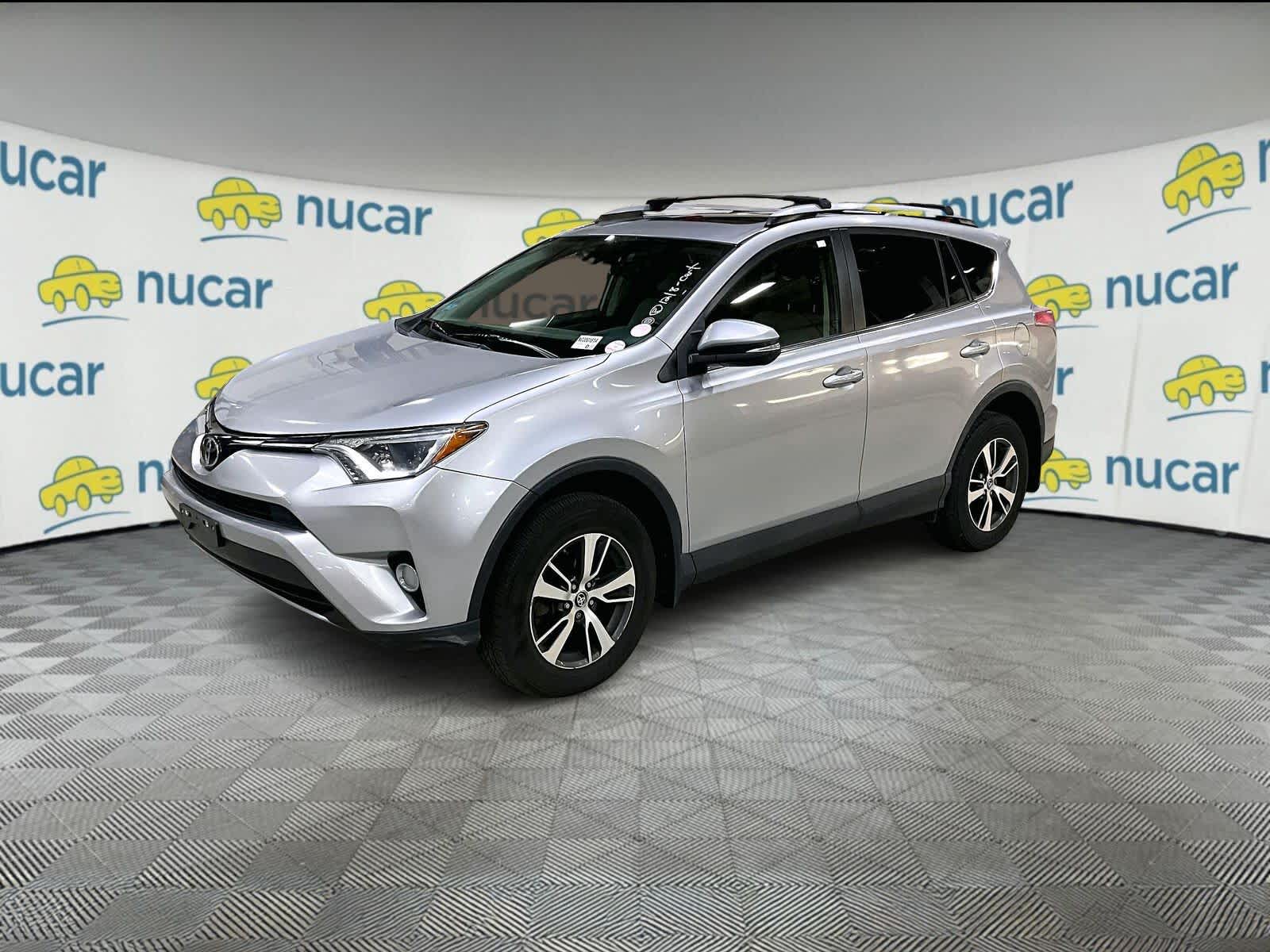 2018 Toyota RAV4 XLE - Photo 2