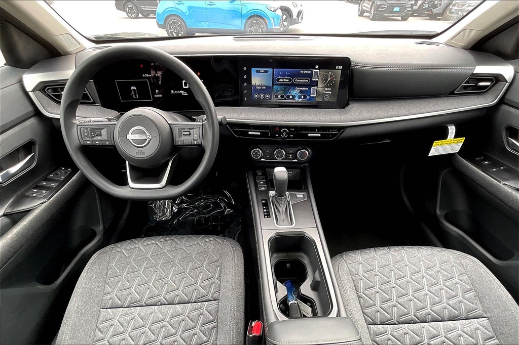 2025 Nissan Kicks SV - Photo 12