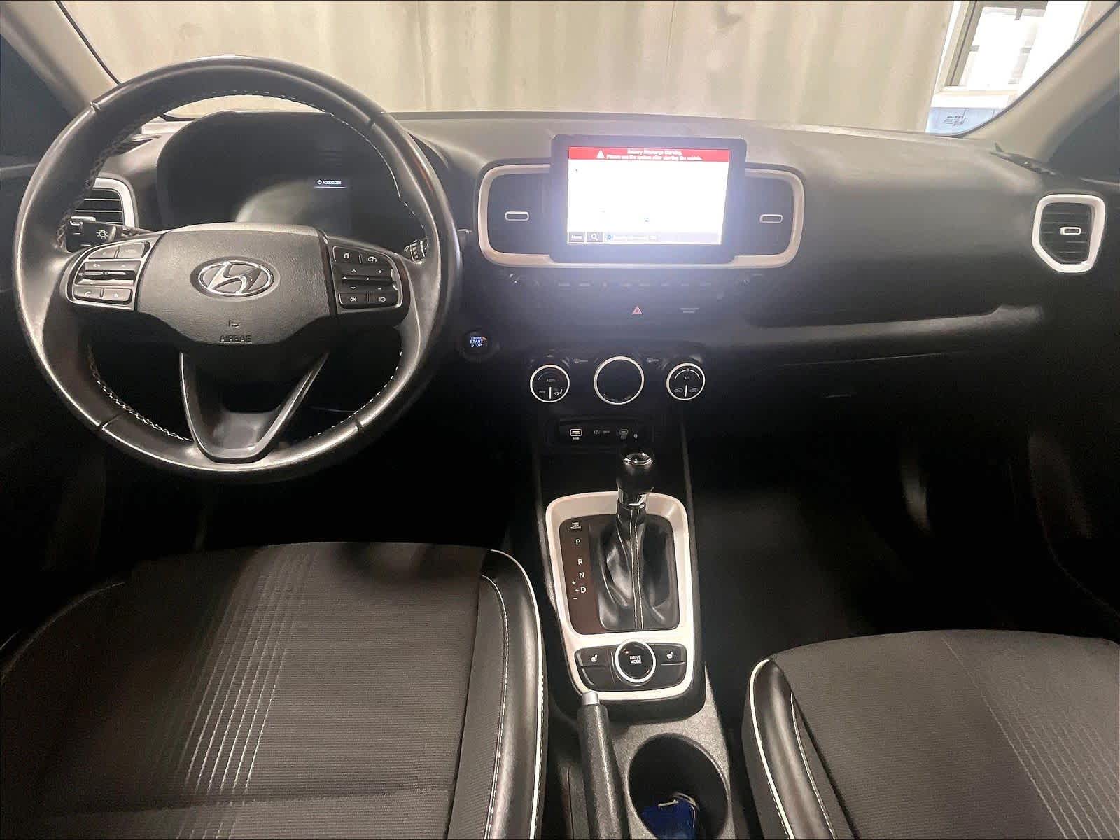 2023 Hyundai Venue Limited - Photo 21