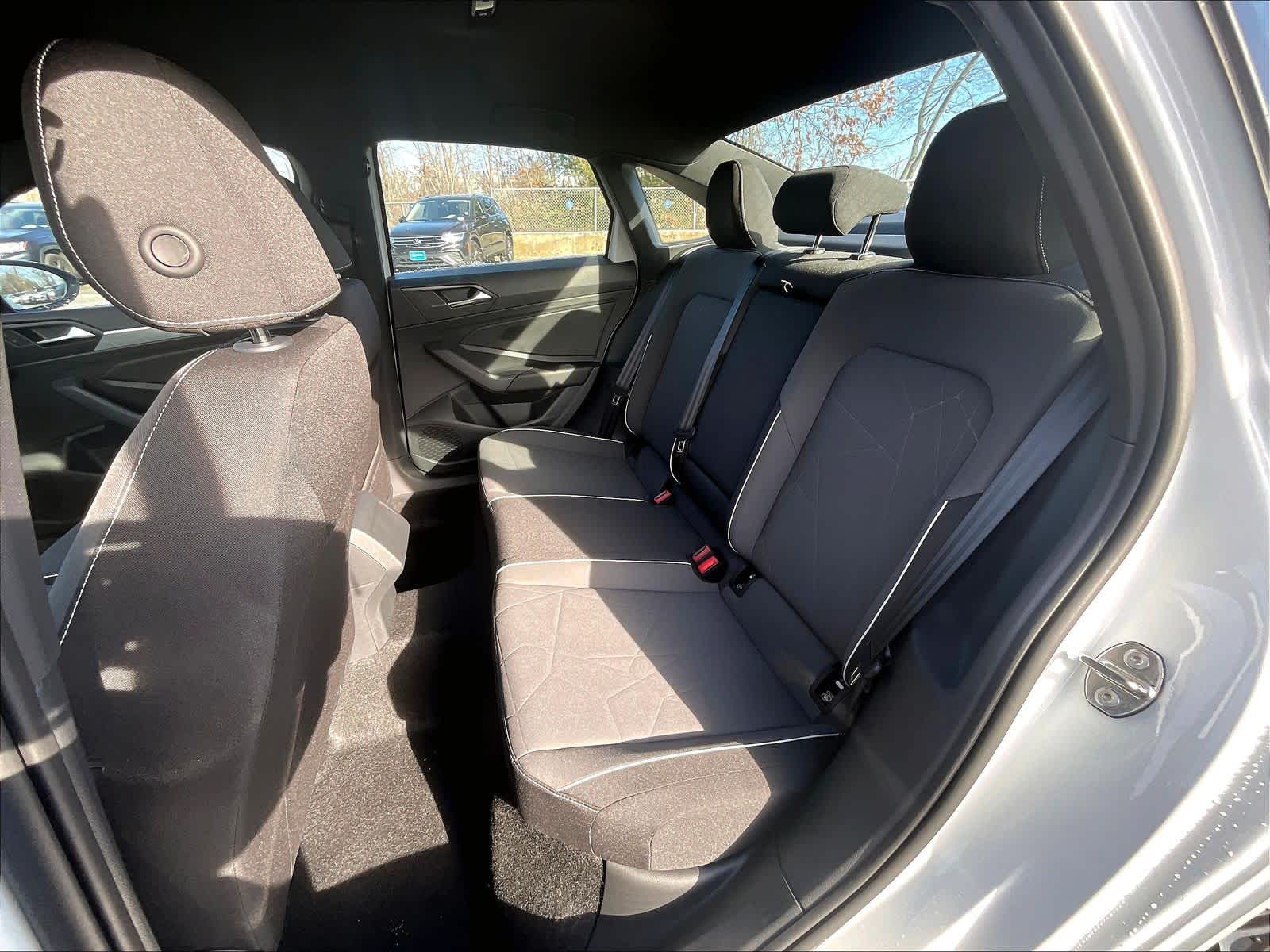 2025 Volkswagen Jetta Sport - Photo 15