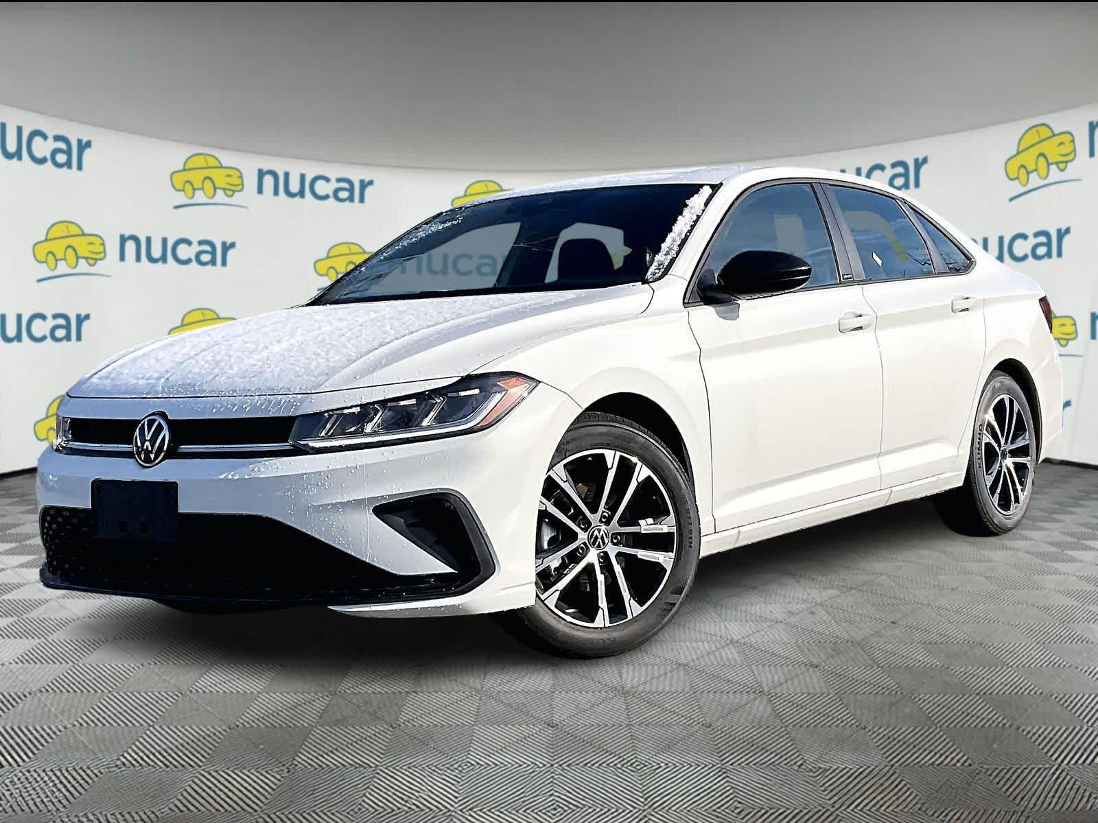 2025 Volkswagen Jetta Sport - Photo 4