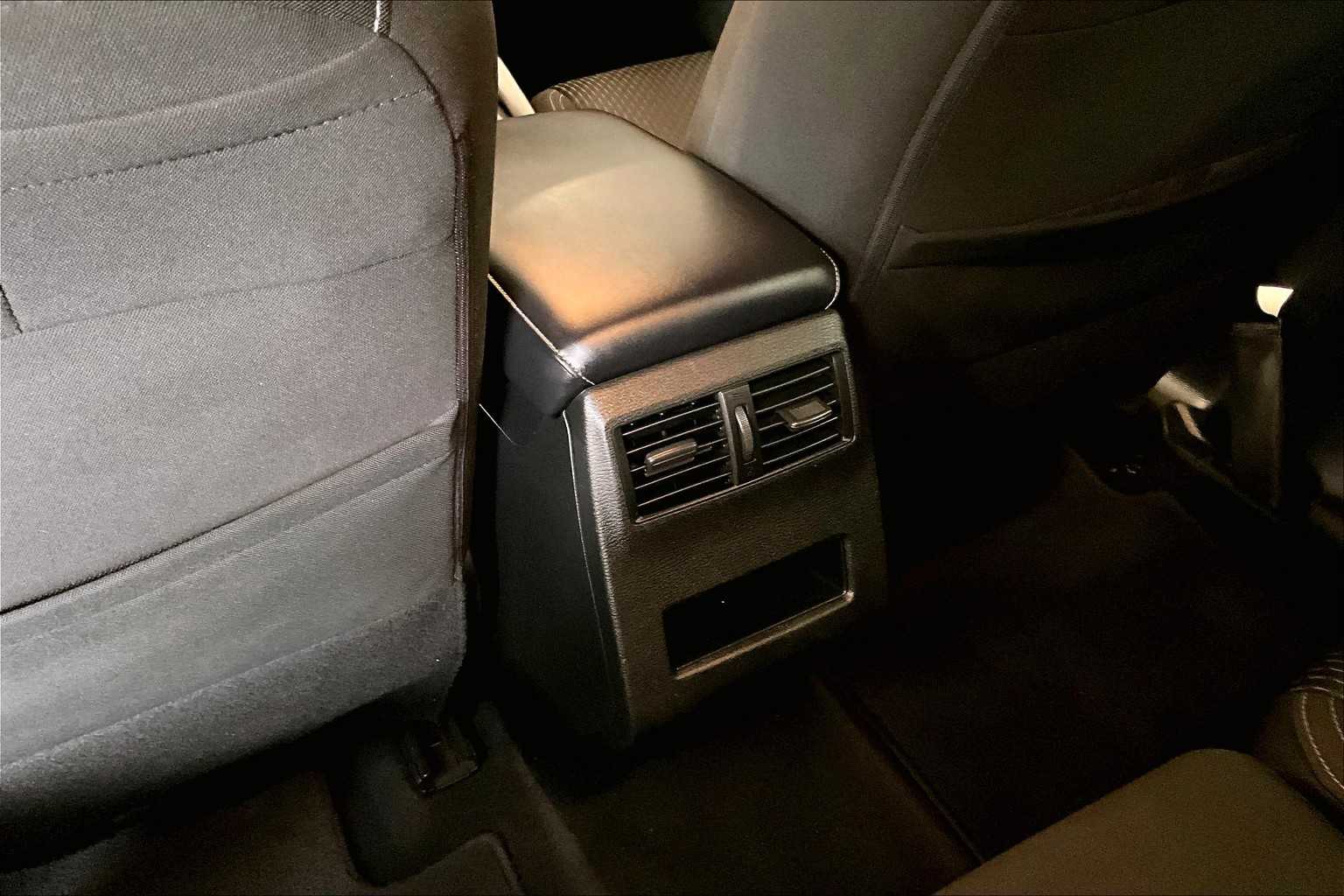 2022 Mitsubishi Outlander ES - Photo 29