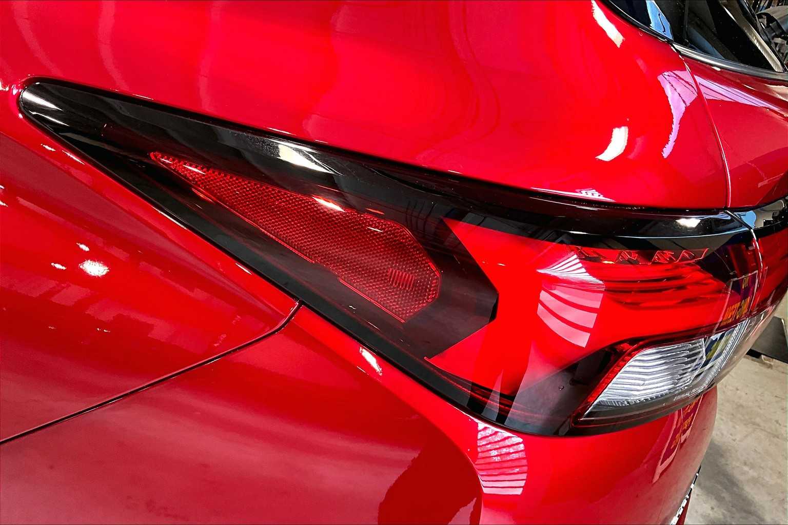 2022 Mitsubishi Outlander ES - Photo 35