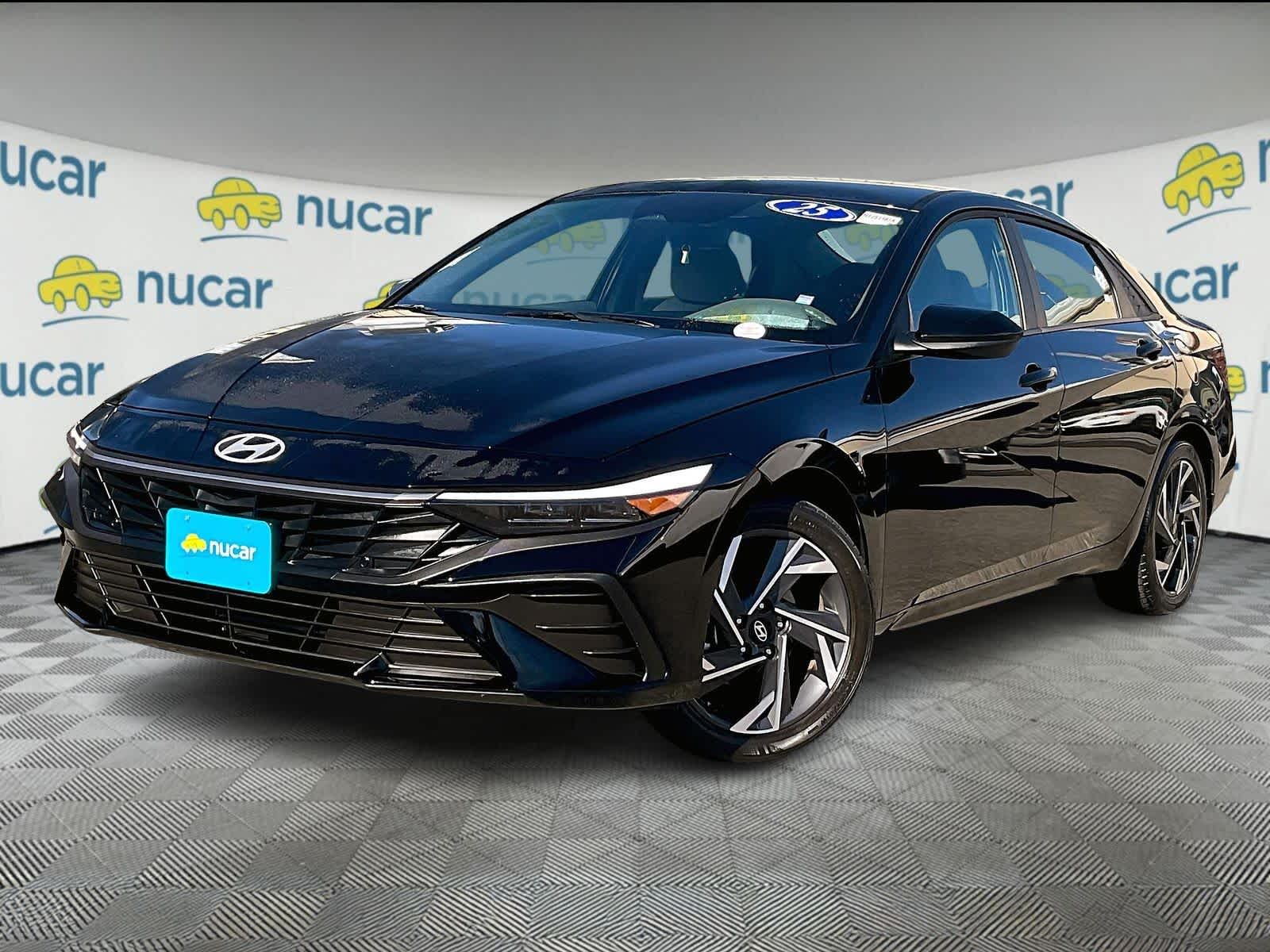 2025 Hyundai Elantra SEL Sport - Photo 3