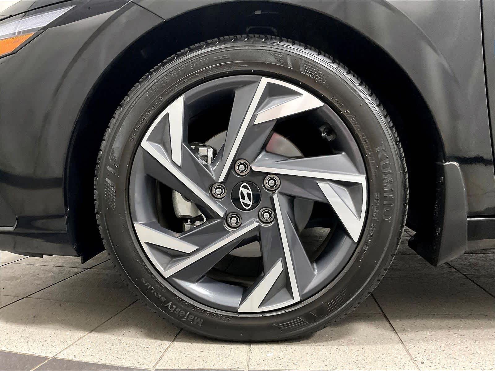 2025 Hyundai Elantra SEL Sport - Photo 7