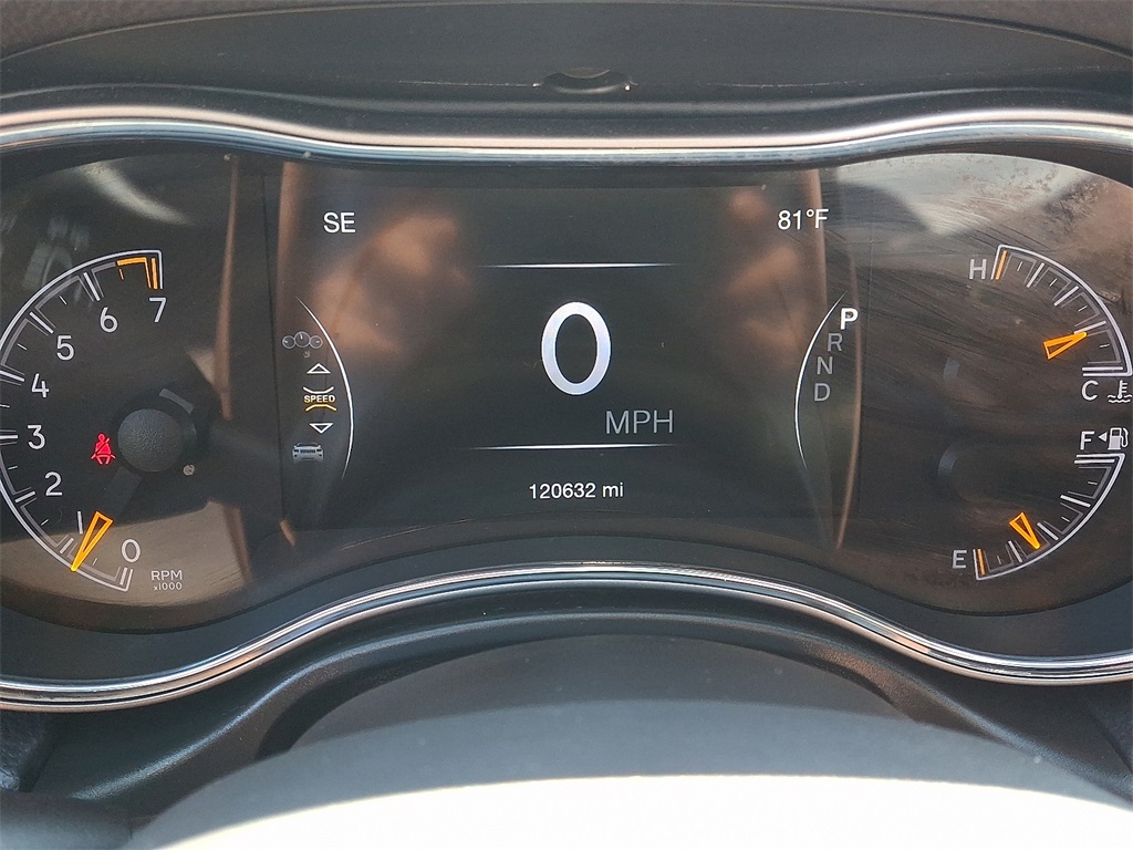 2020 Jeep Grand Cherokee Altitude - Photo 22