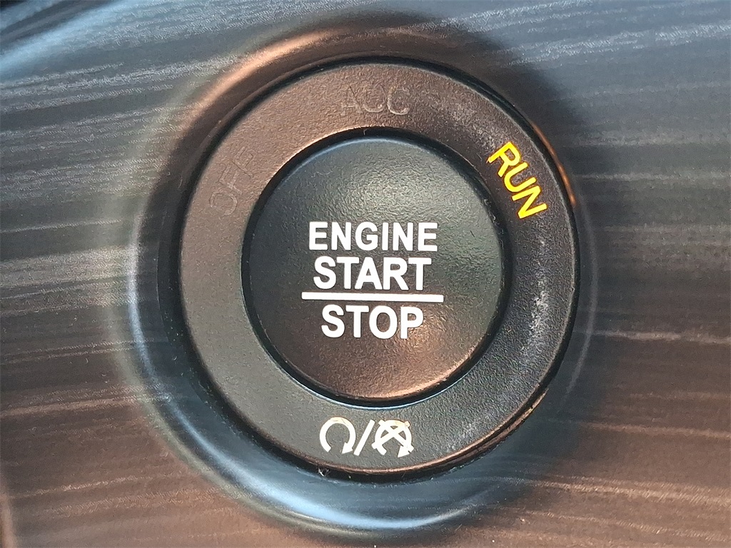 2020 Jeep Grand Cherokee Altitude - Photo 23
