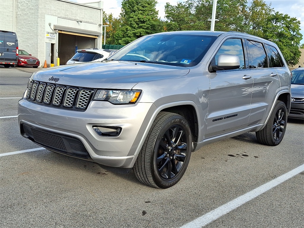 2020 Jeep Grand Cherokee Altitude - Photo 3