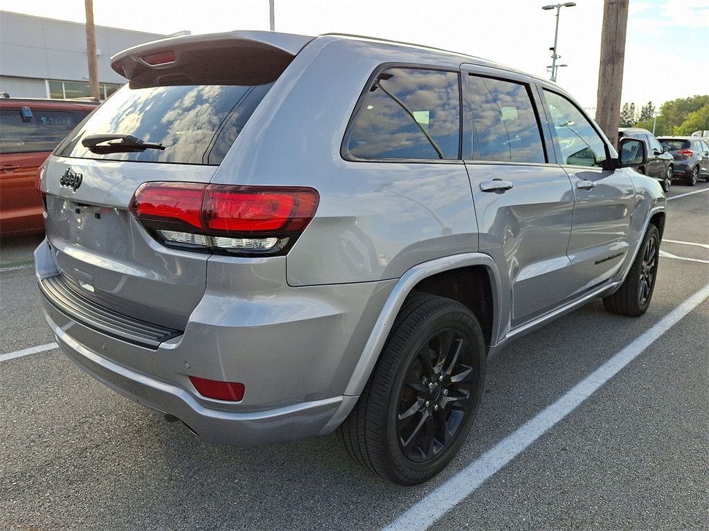 2020 Jeep Grand Cherokee Altitude - Photo 7