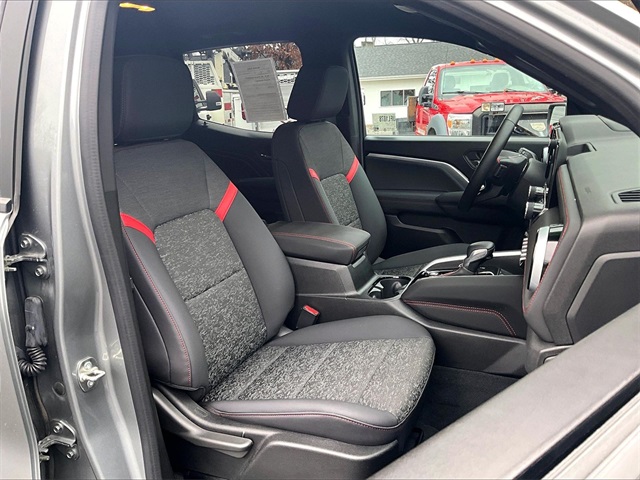 2024 Chevrolet Colorado Z71 - Photo 7