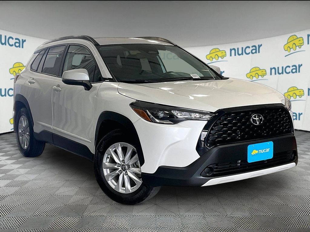 2024 Toyota Corolla Cross LE