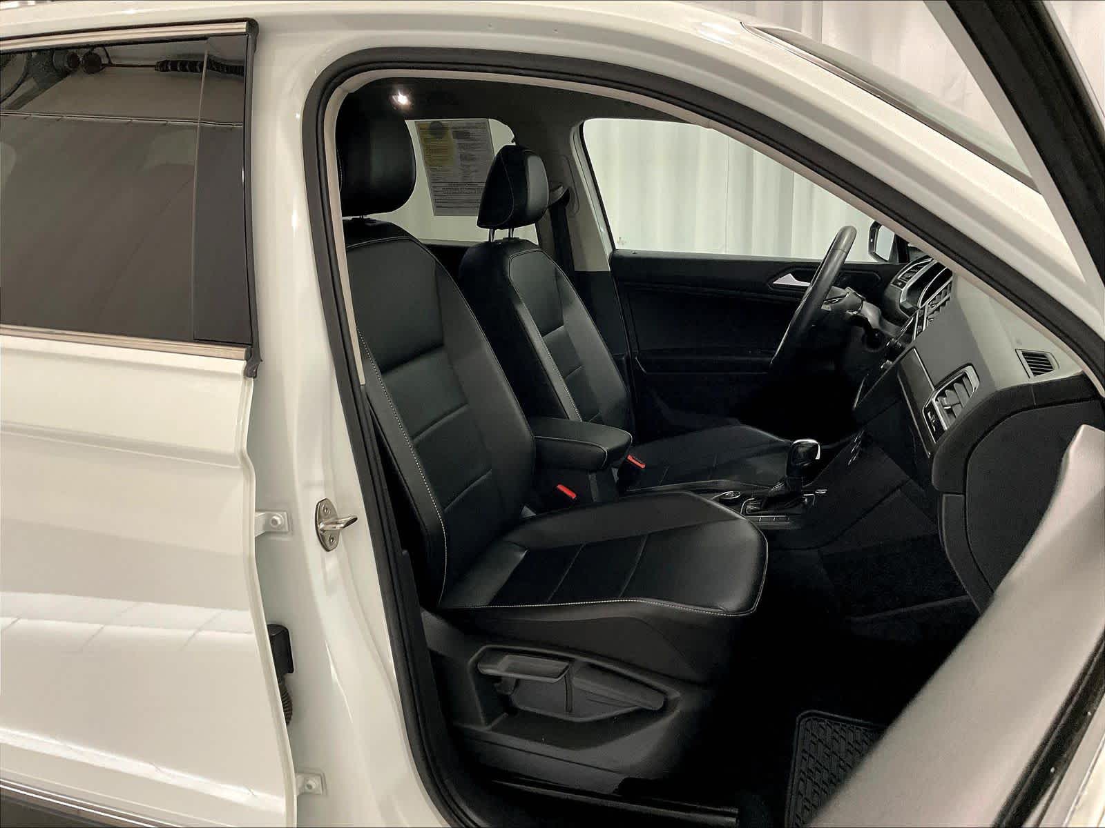 2021 Volkswagen Tiguan SE - Photo 11