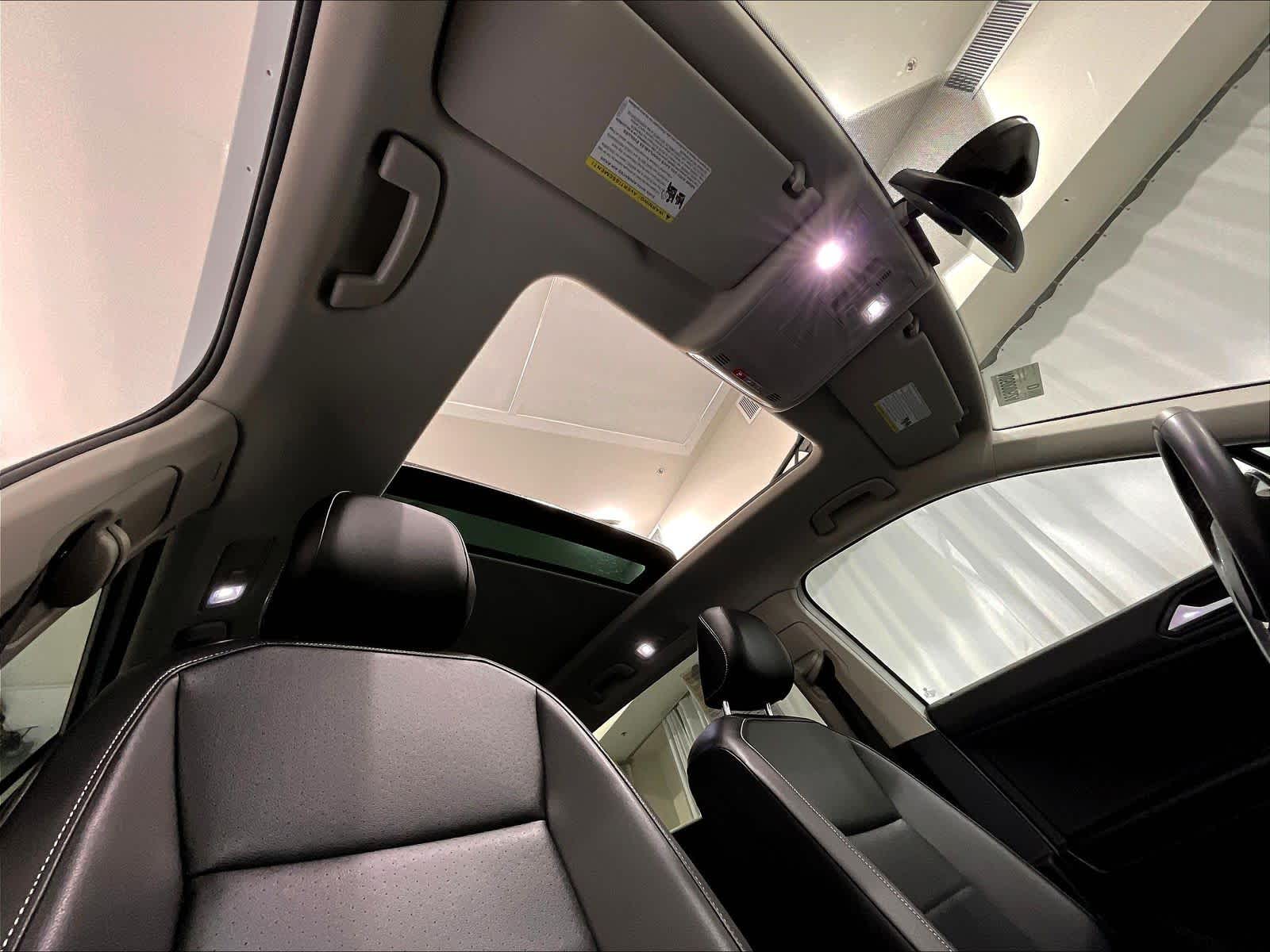 2021 Volkswagen Tiguan SE - Photo 22