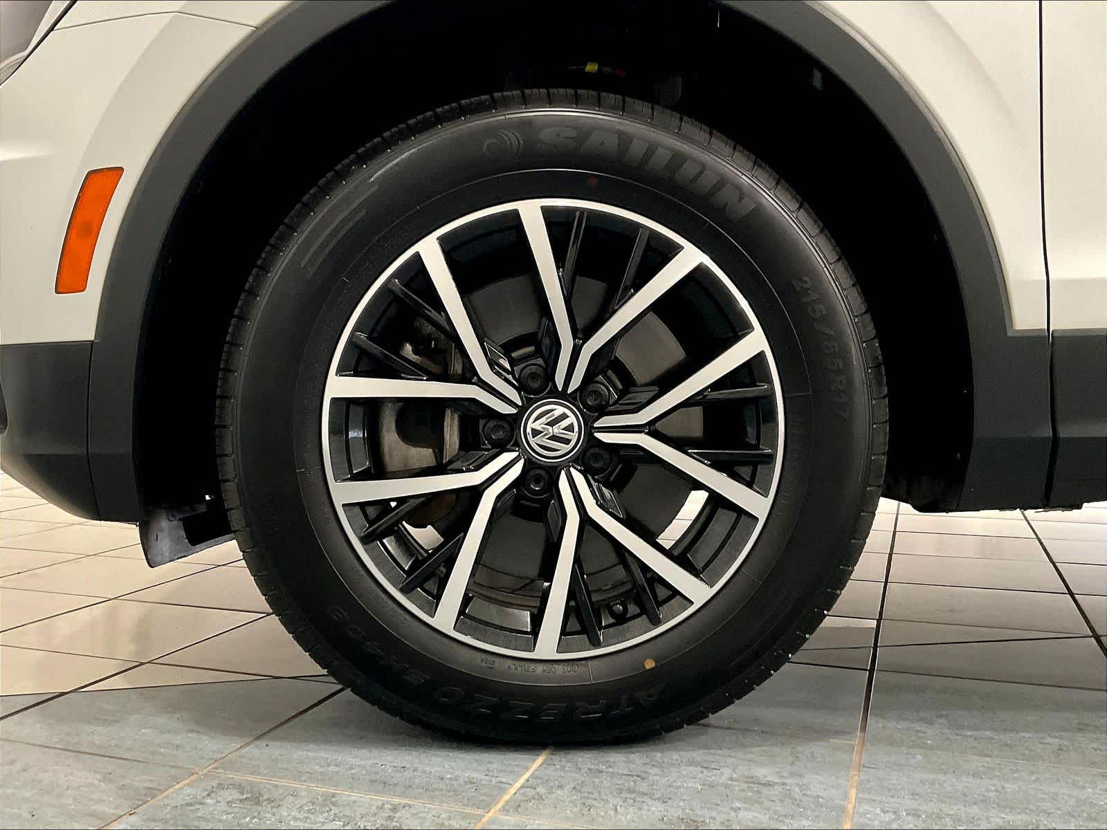 2021 Volkswagen Tiguan SE - Photo 7