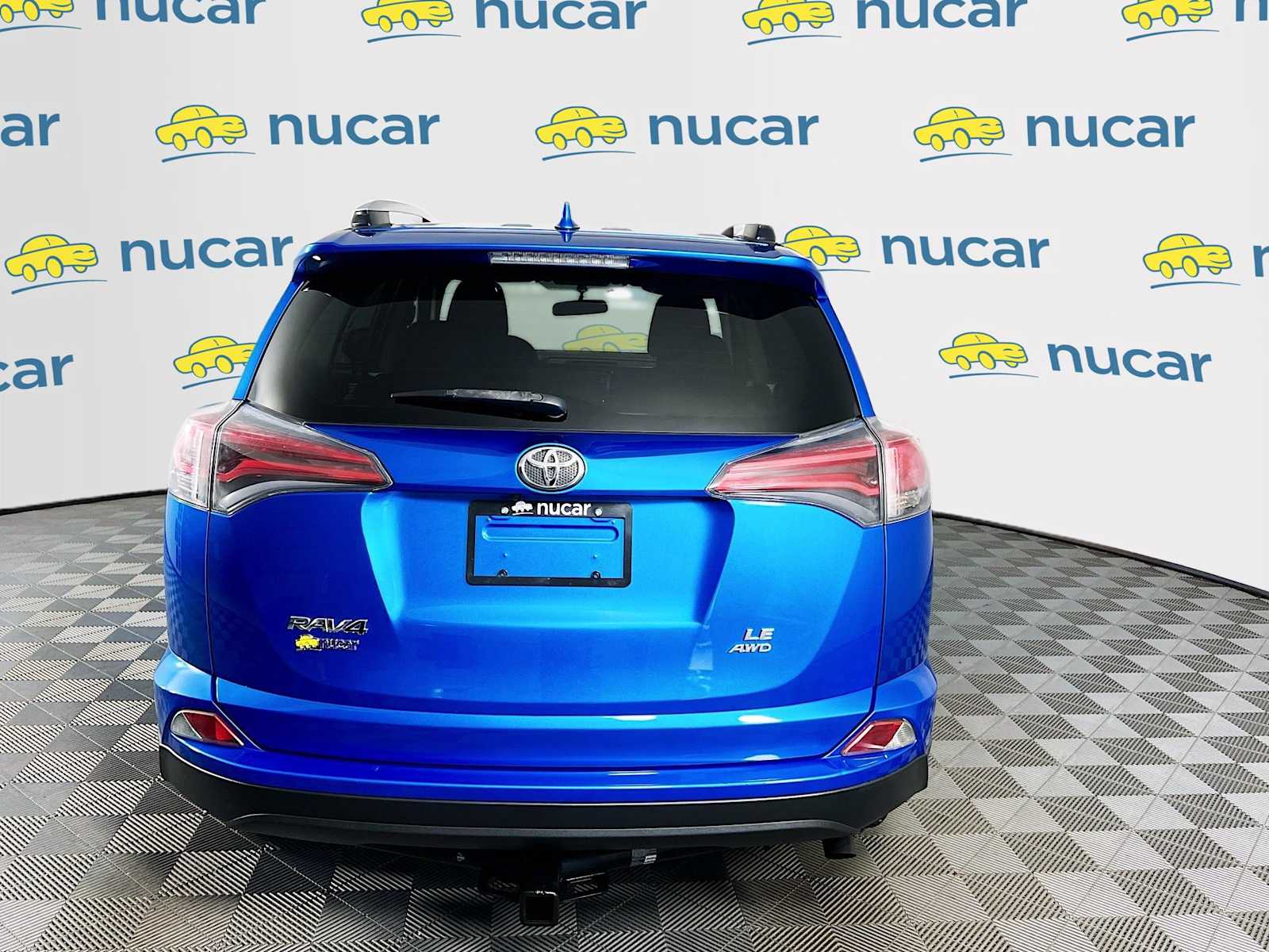 2016 Toyota RAV4 LE - Photo 6