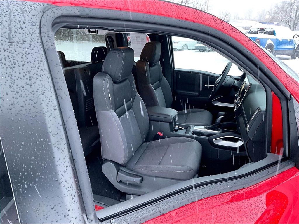 2025 Nissan Frontier SV - Photo 11