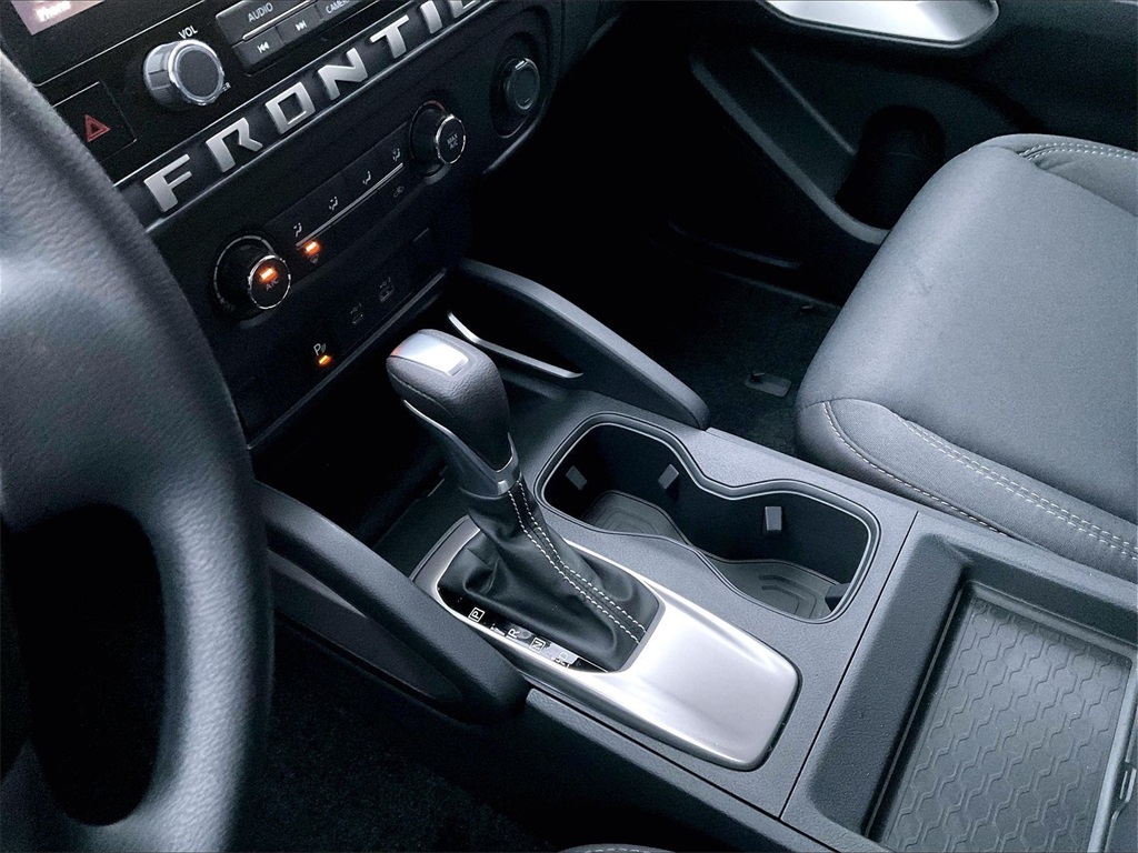 2025 Nissan Frontier SV - Photo 19
