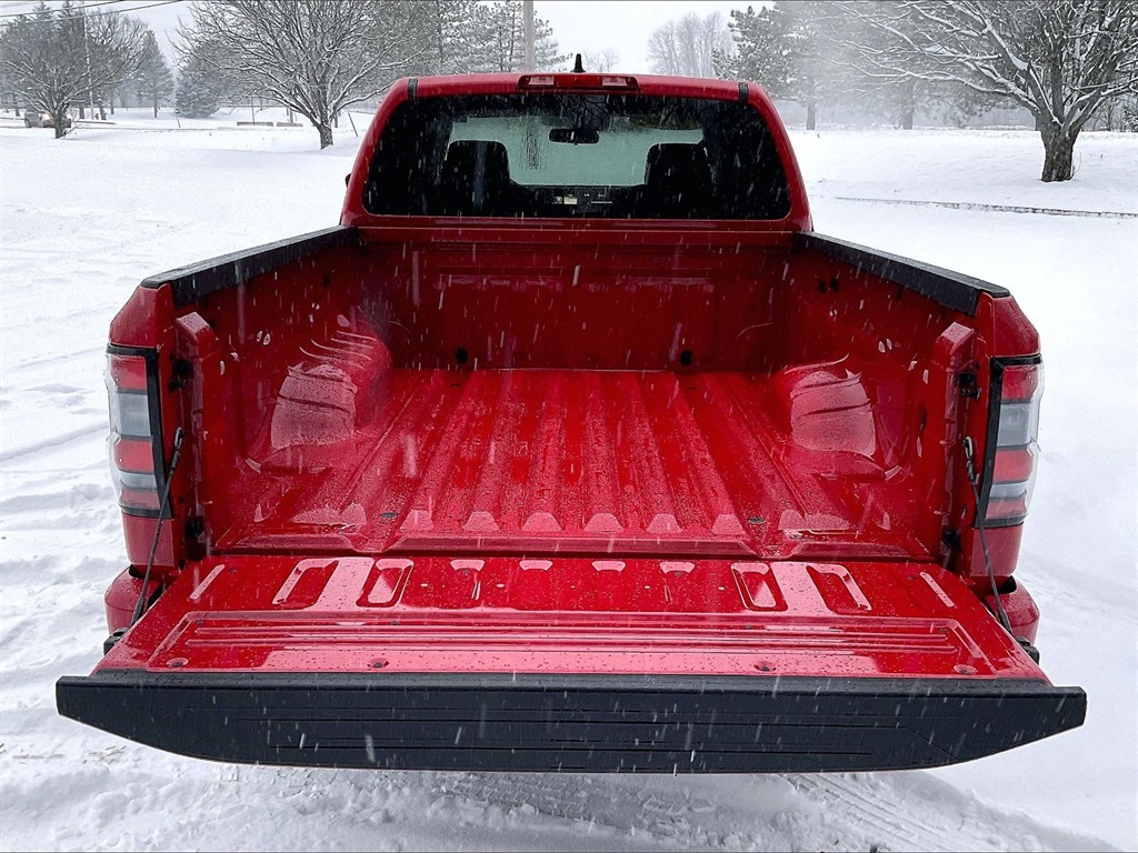 2025 Nissan Frontier SV - Photo 28