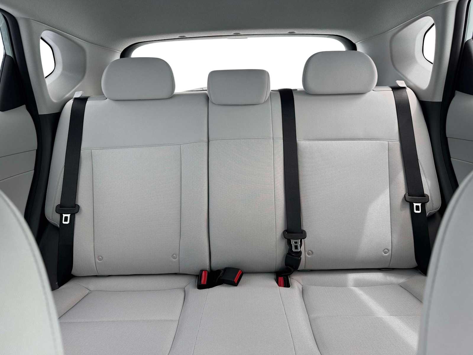 2026 Hyundai Kona SE - Photo 16