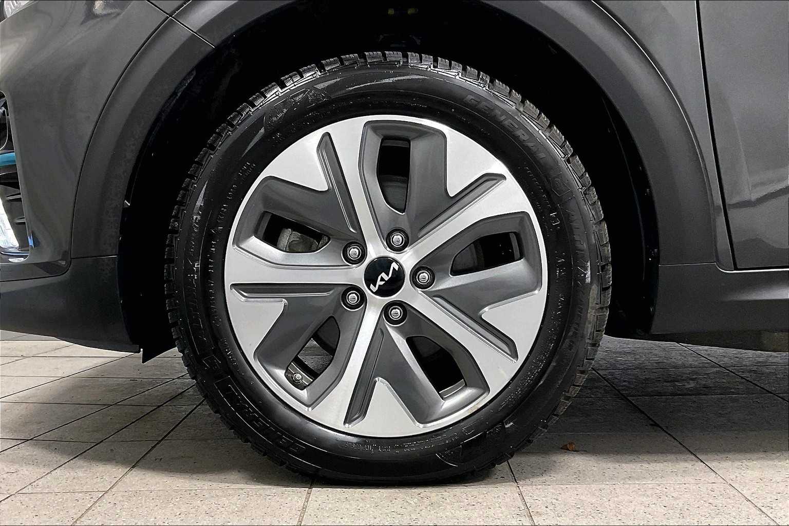 2022 Kia Niro EV EX - Photo 7