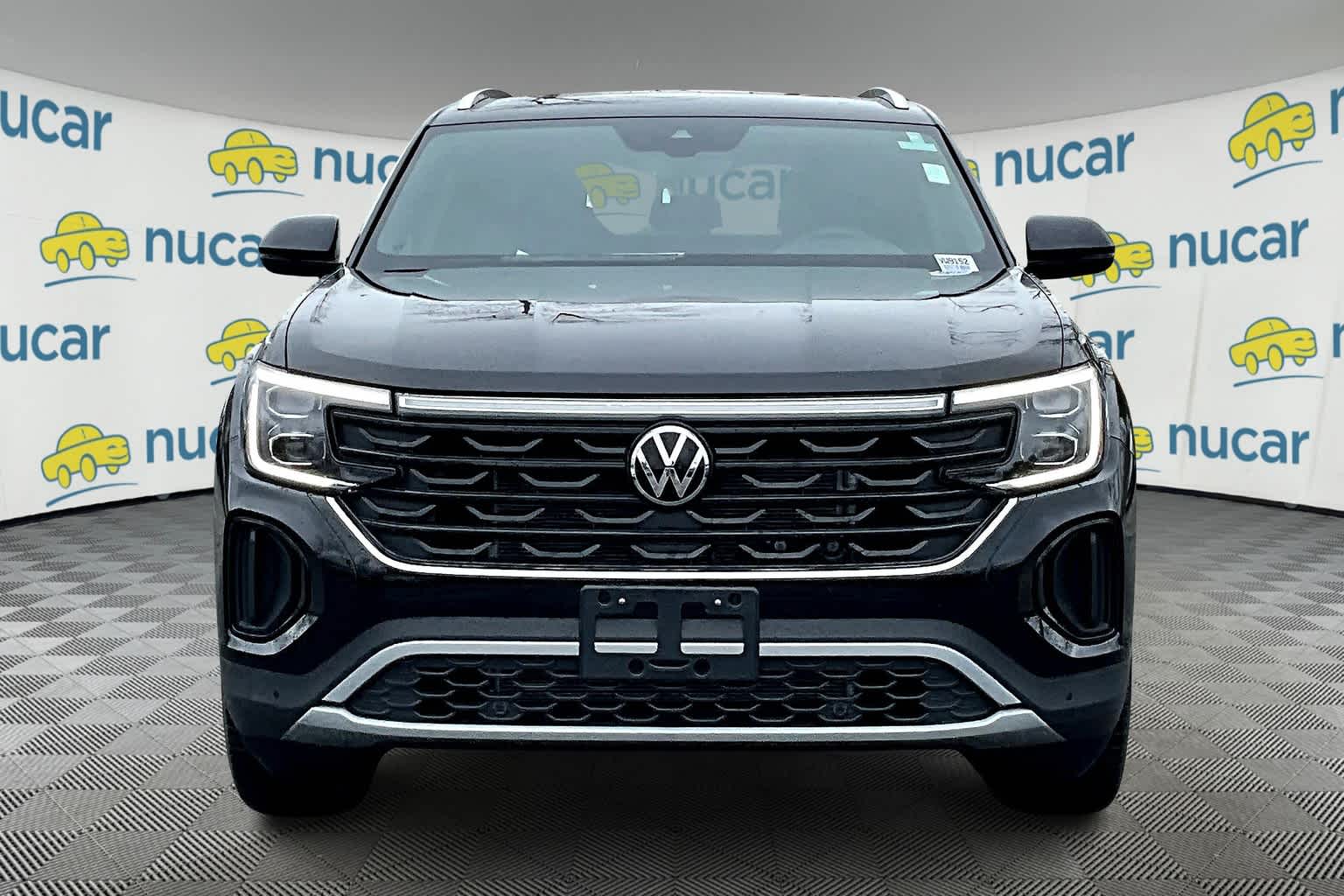 2025 Volkswagen Atlas Cross Sport 2.0T SE w/Technology - Photo 3