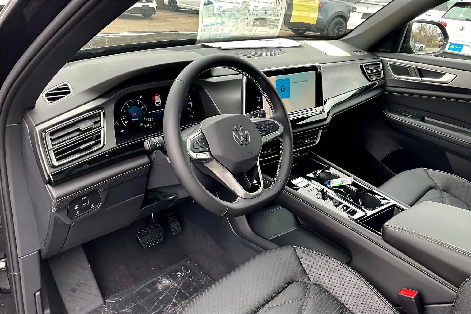 2025 Volkswagen Atlas Cross Sport 2.0T SE w/Technology - Photo 9
