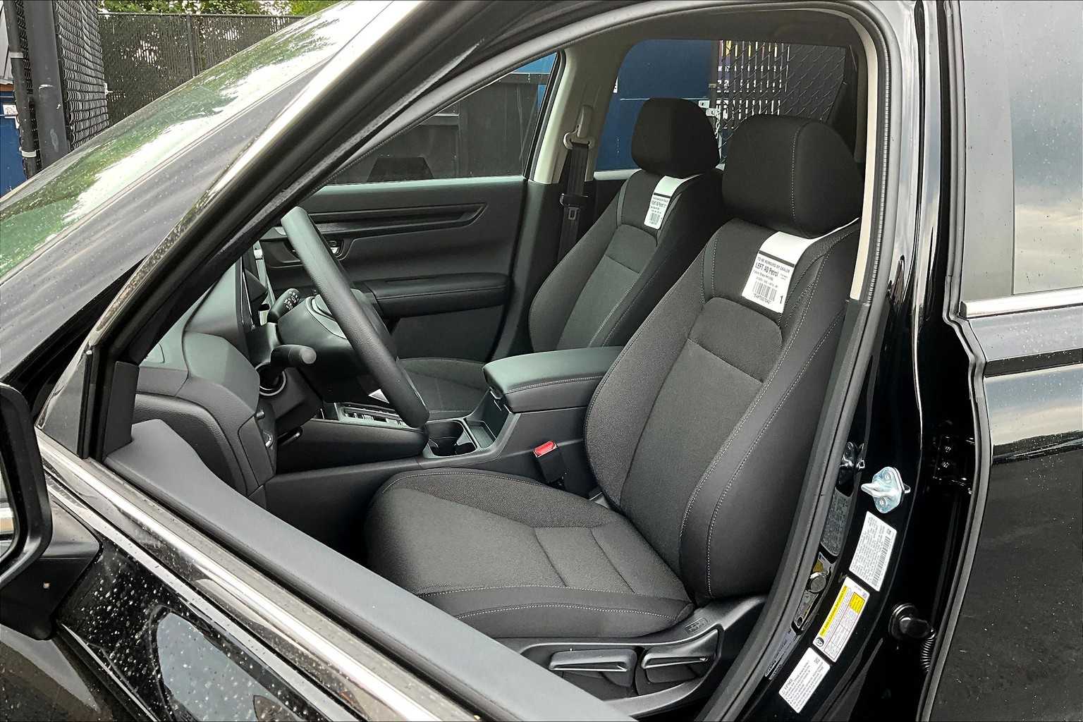 2026 Honda CR-V LX - Photo 11