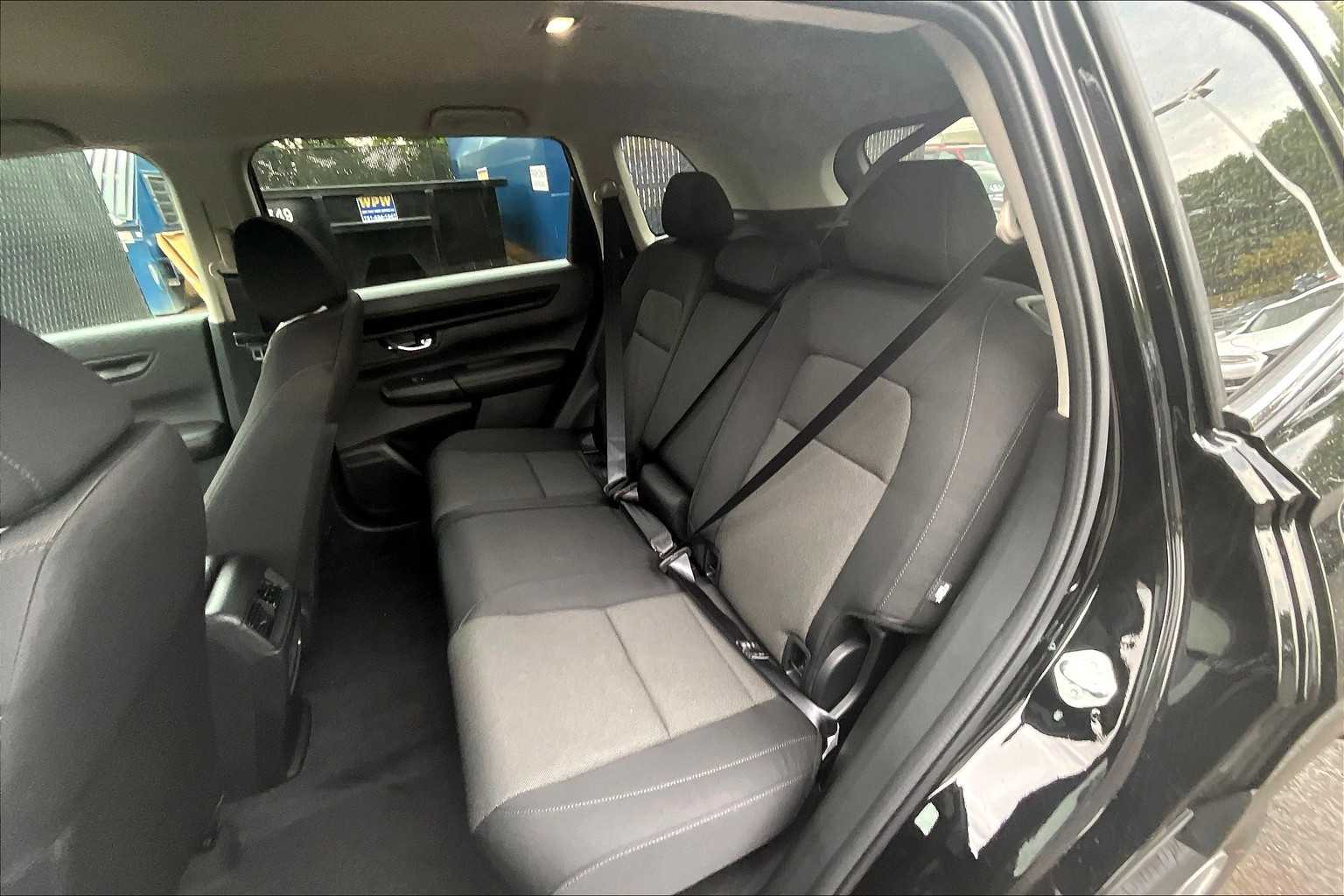 2026 Honda CR-V LX - Photo 15
