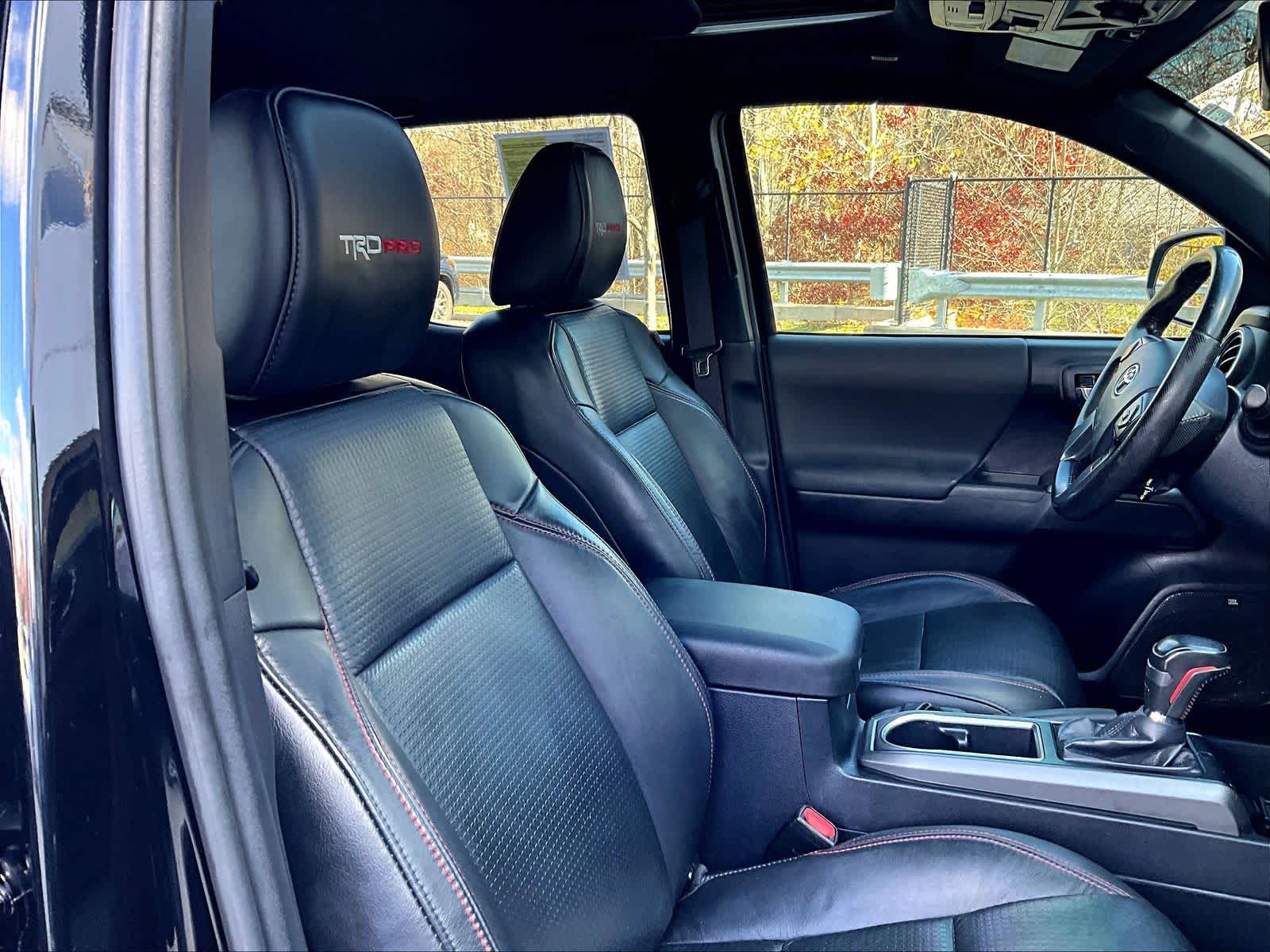 2020 Toyota Tacoma TRD Pro - Photo 11