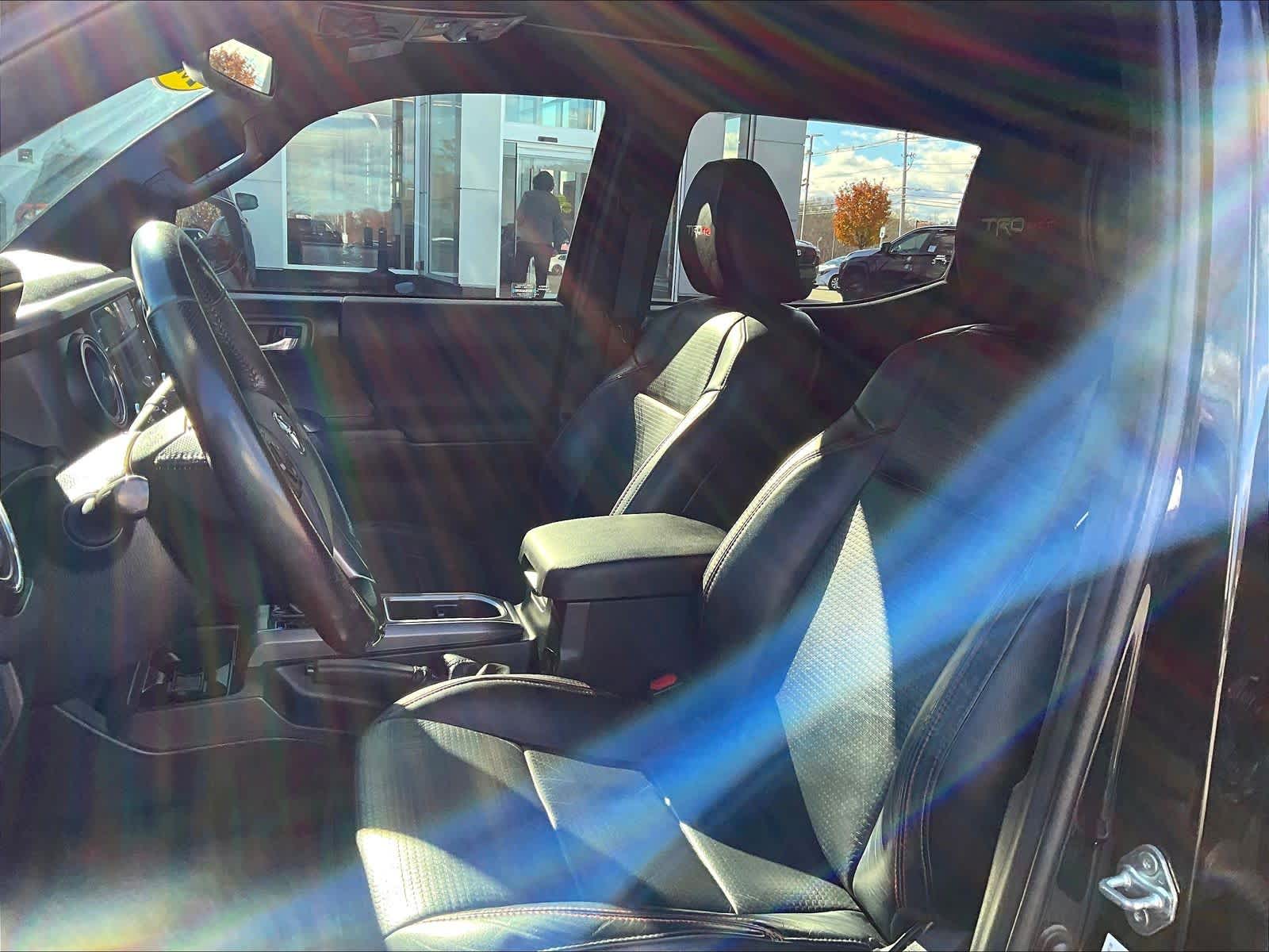 2020 Toyota Tacoma TRD Pro - Photo 10