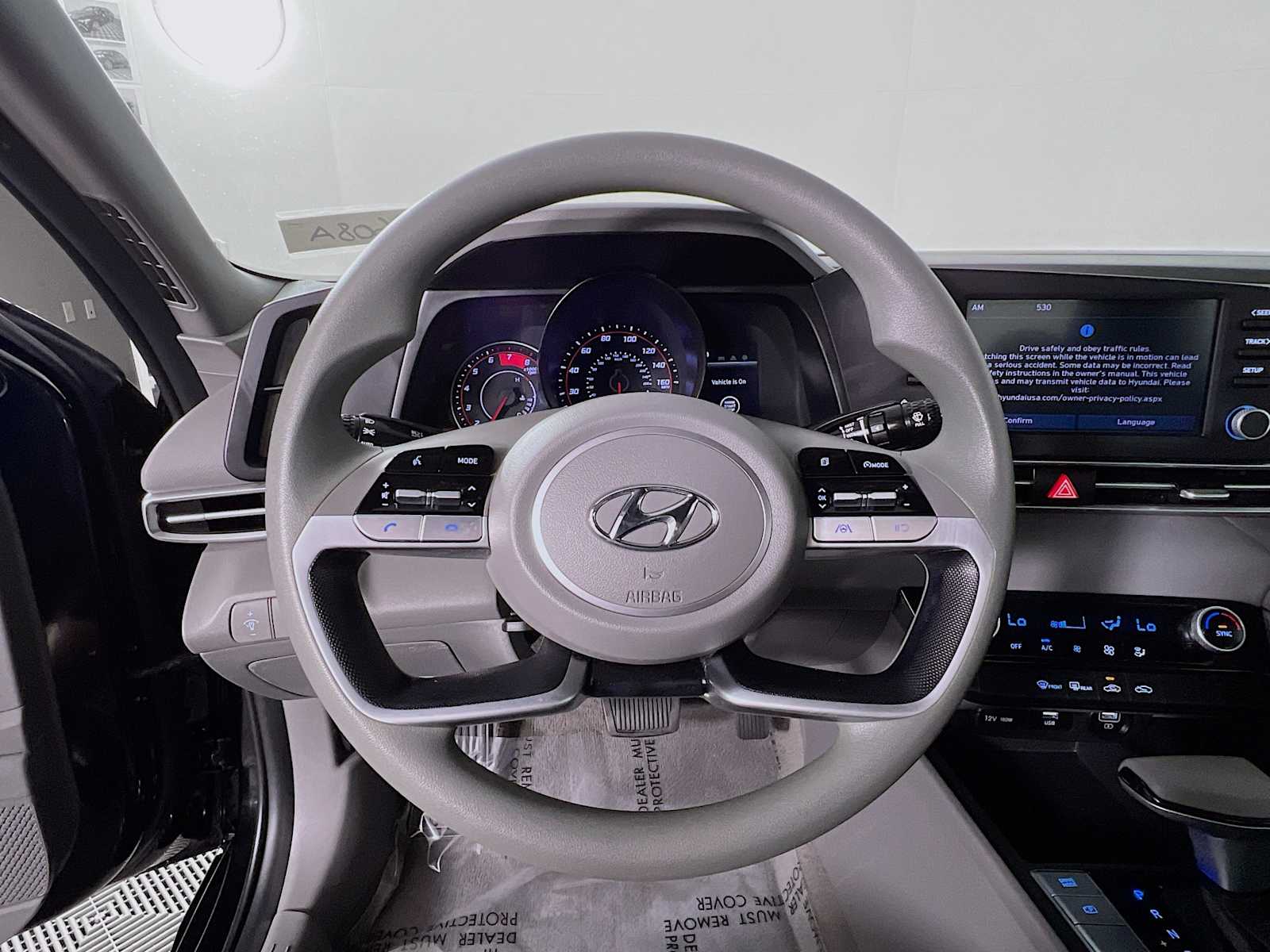 2022 Hyundai Elantra SEL - Photo 11
