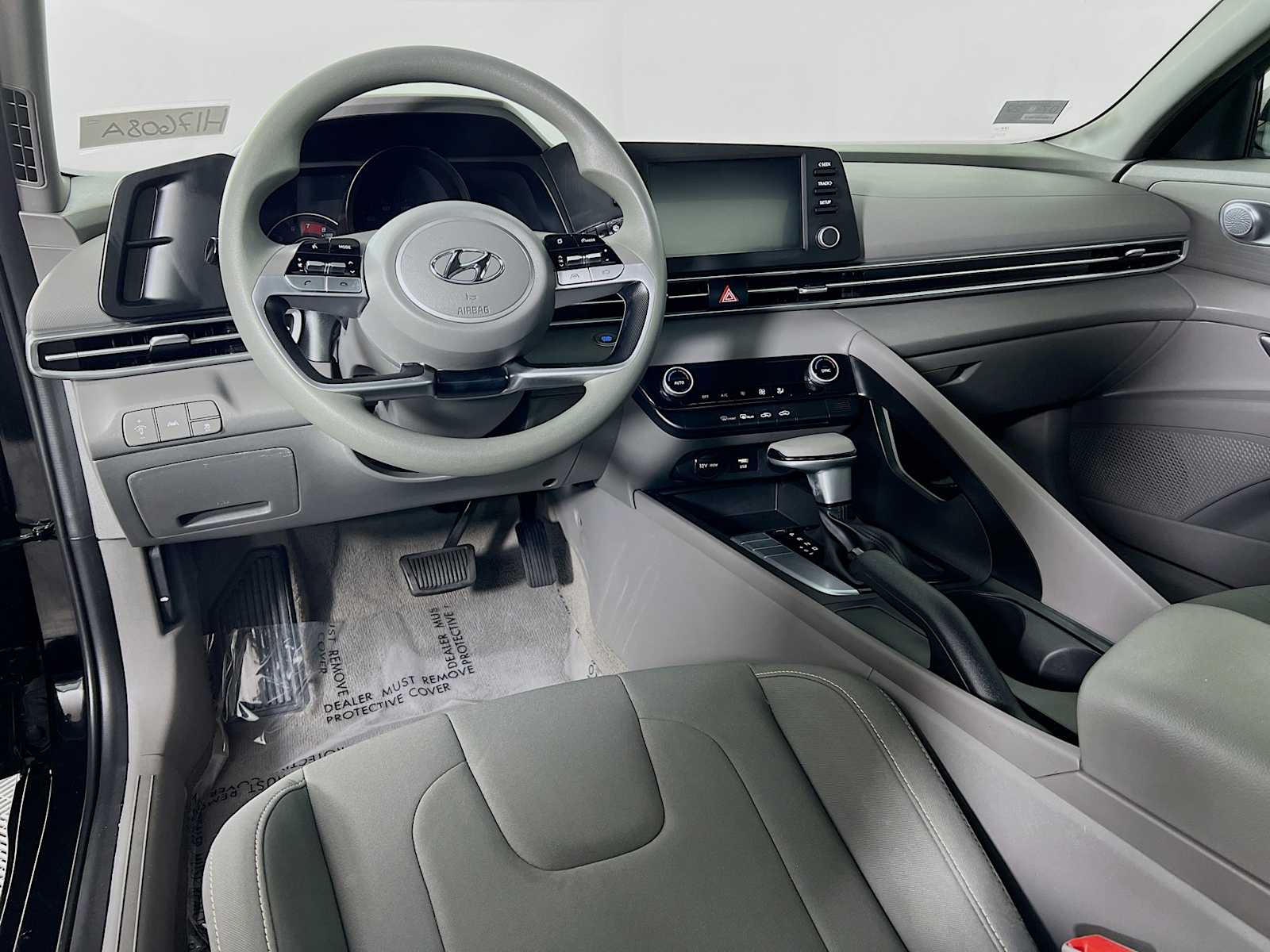 2022 Hyundai Elantra SEL - Photo 9