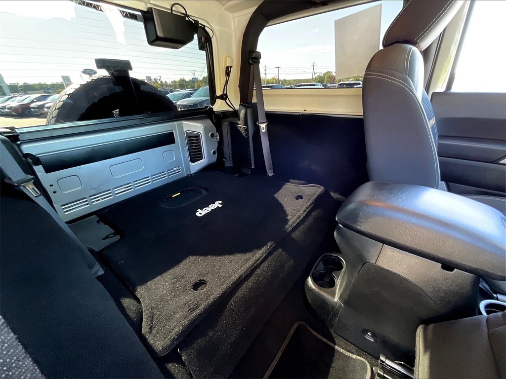 2018 Jeep Wrangler JK Sahara - Photo 15