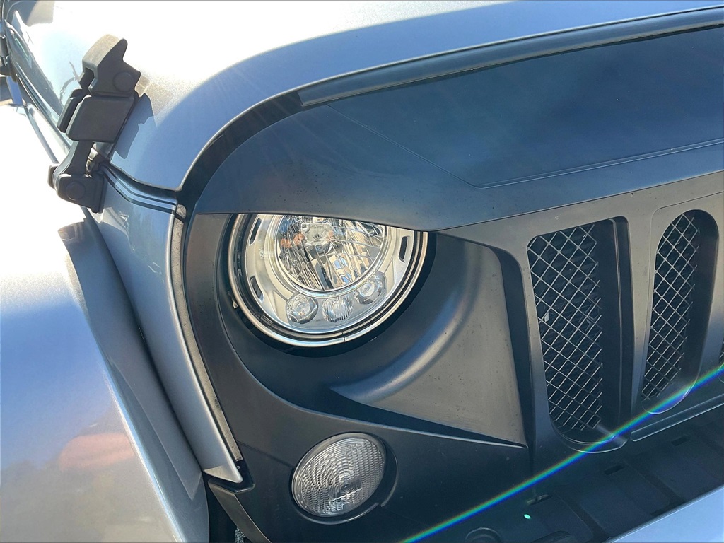 2018 Jeep Wrangler JK Sahara - Photo 27