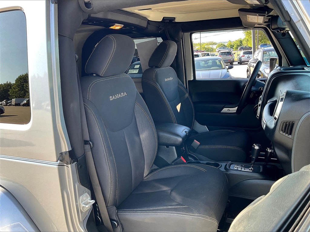 2018 Jeep Wrangler JK Sahara - Photo 10