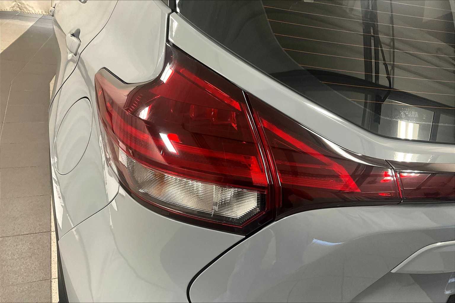 2023 Nissan Kicks SR - Photo 33