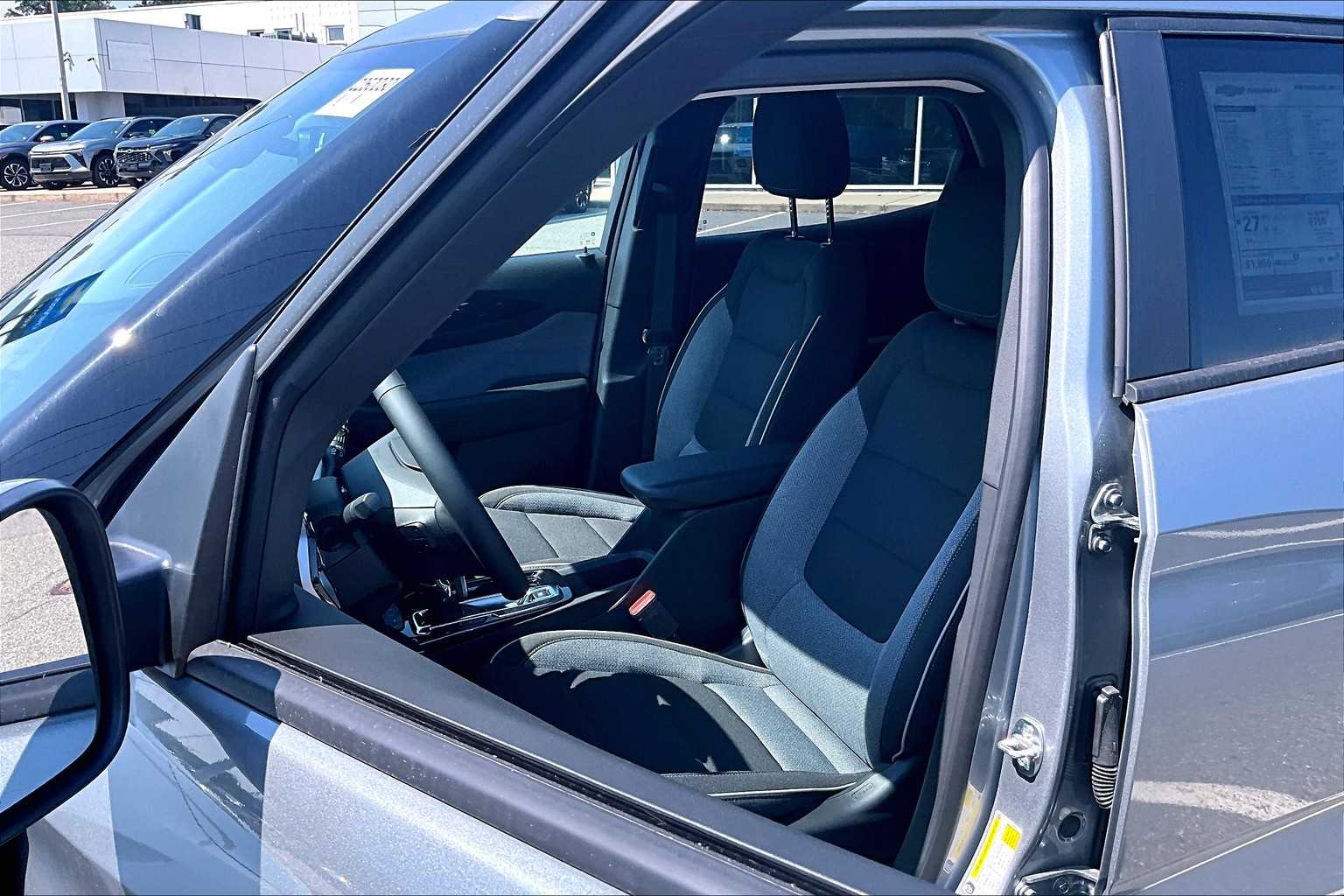 2026 Chevrolet TrailBlazer LT - Photo 11