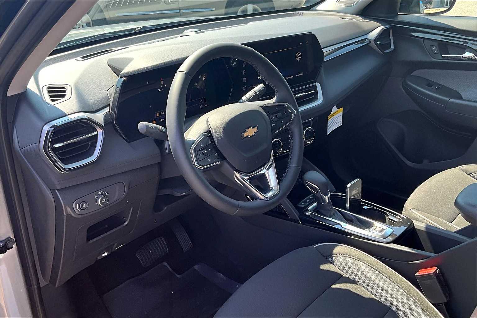 2026 Chevrolet TrailBlazer LT - Photo 9