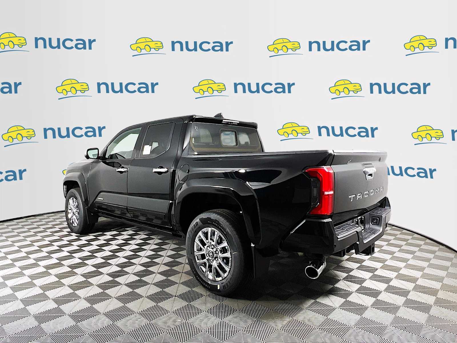 2025 Toyota Tacoma Limited - Photo 4
