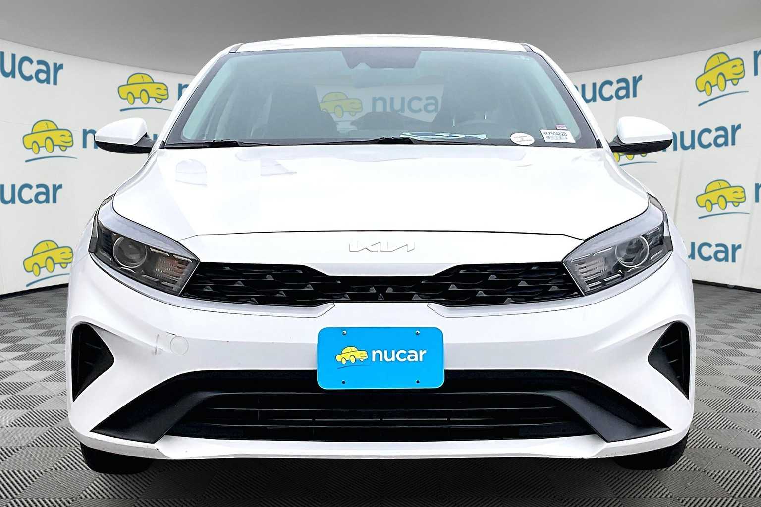 2022 Kia Forte LXS - Photo 2
