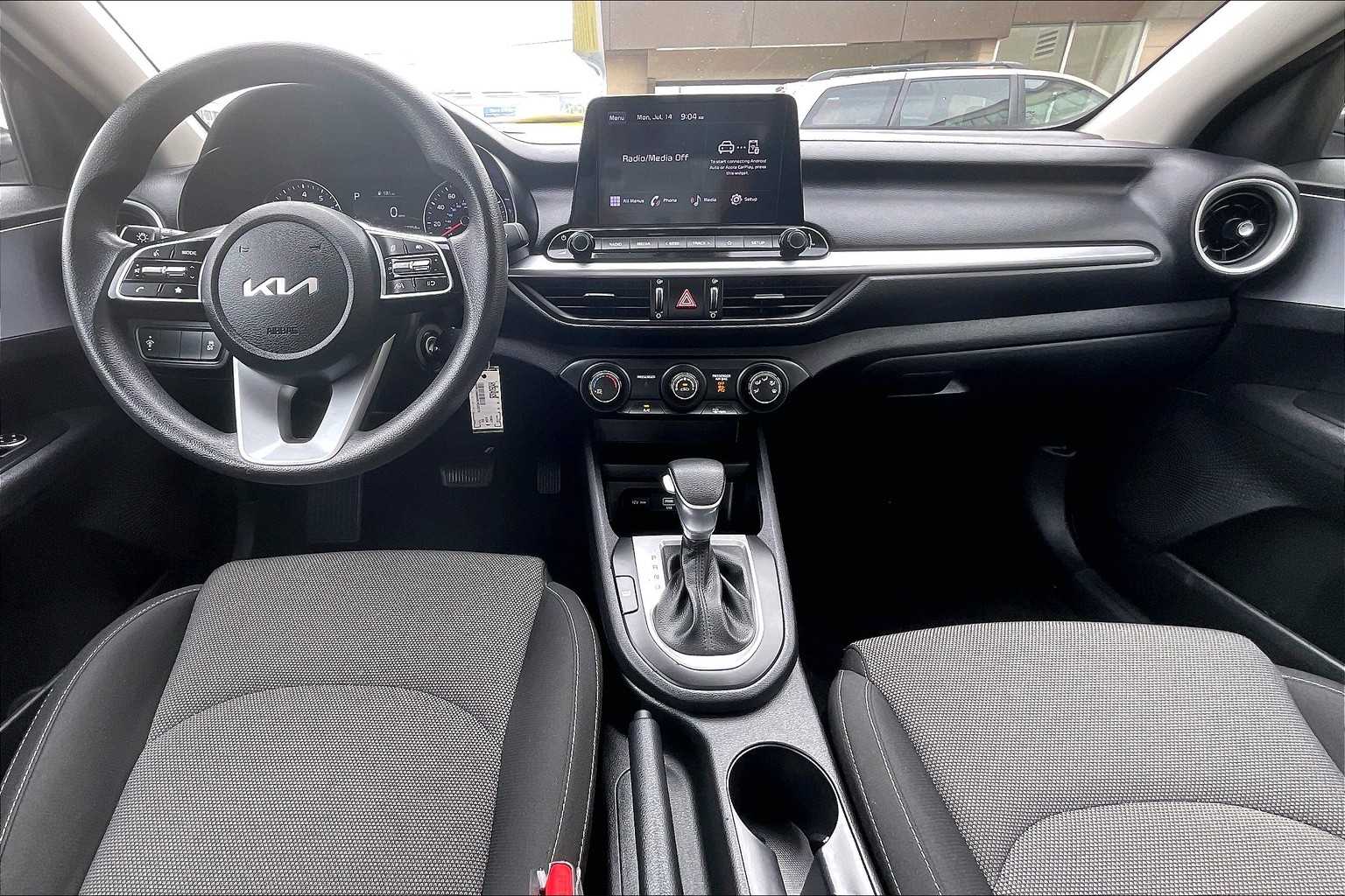 2022 Kia Forte LXS - Photo 21